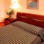 Hotel Kornilios Istron Giannitsá