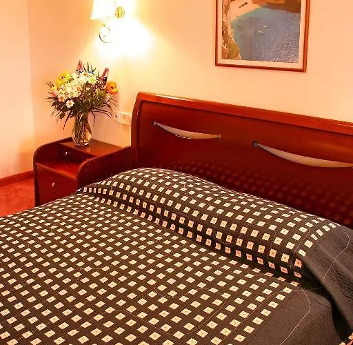 酒店 Kornilios Istron 詹尼察